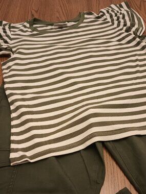 On 34th Size L Olive Green Striped Top (NWOT)